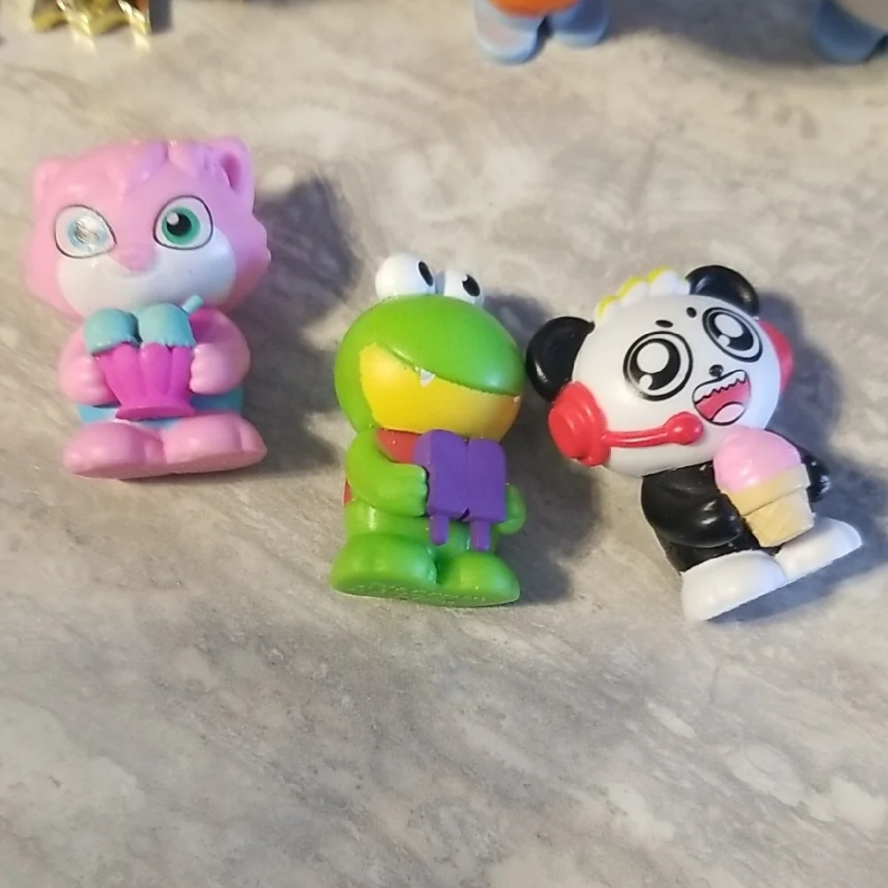 Lot Of Ryan's World Figures - Picture 3 of 6